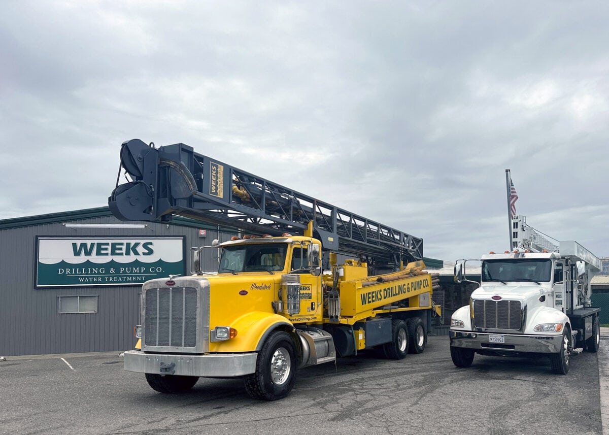 a yellow and white truck